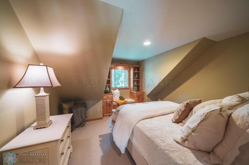 25699 FRIEDA Drive, Detroit Lakes, MN 56501