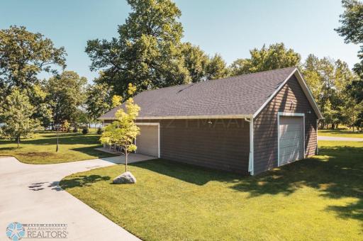 25699 FRIEDA Drive, Detroit Lakes, MN 56501