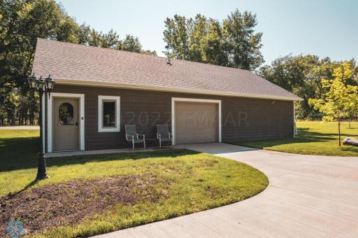 25699 FRIEDA Drive, Detroit Lakes, MN 56501