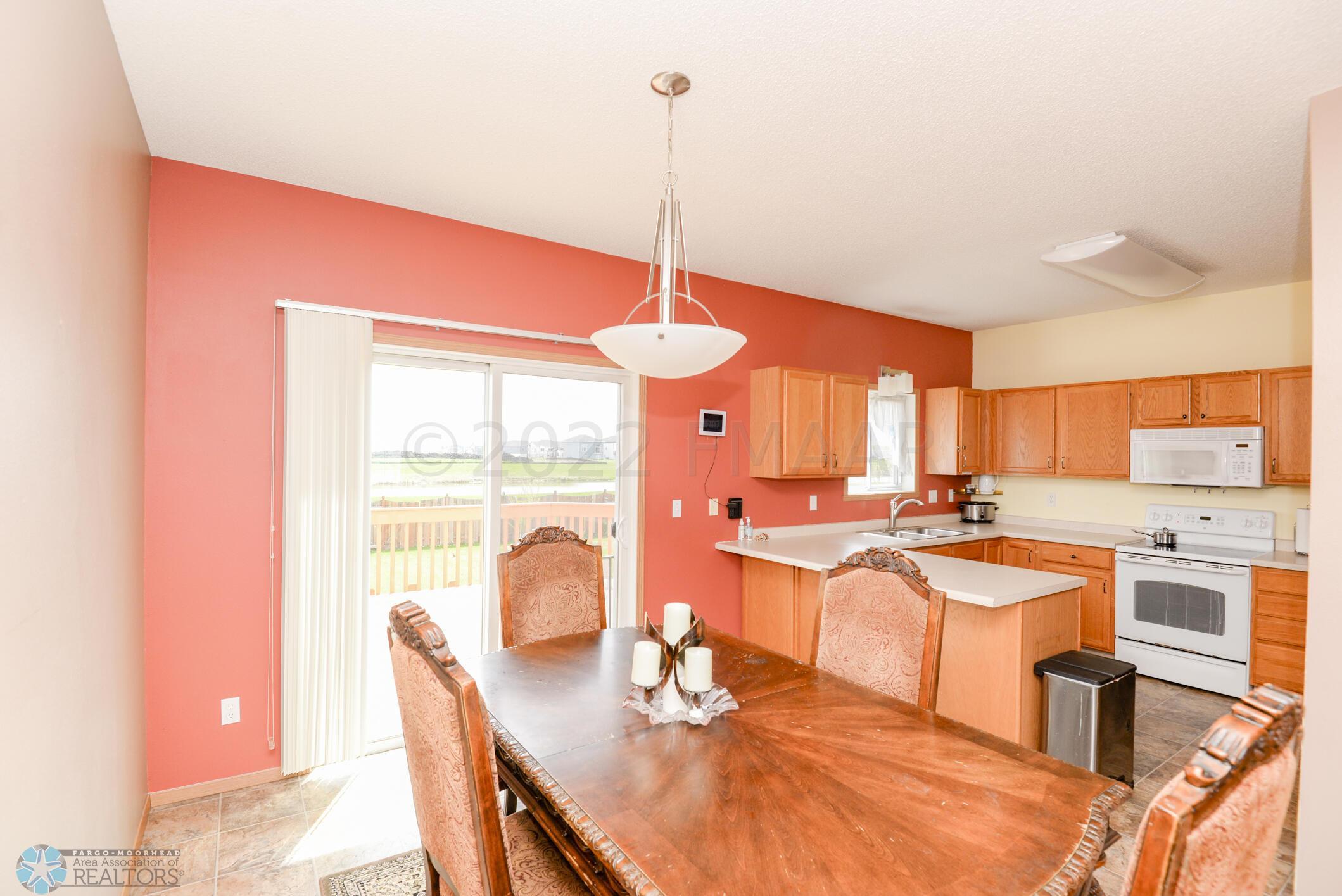 Kitchen/Dining