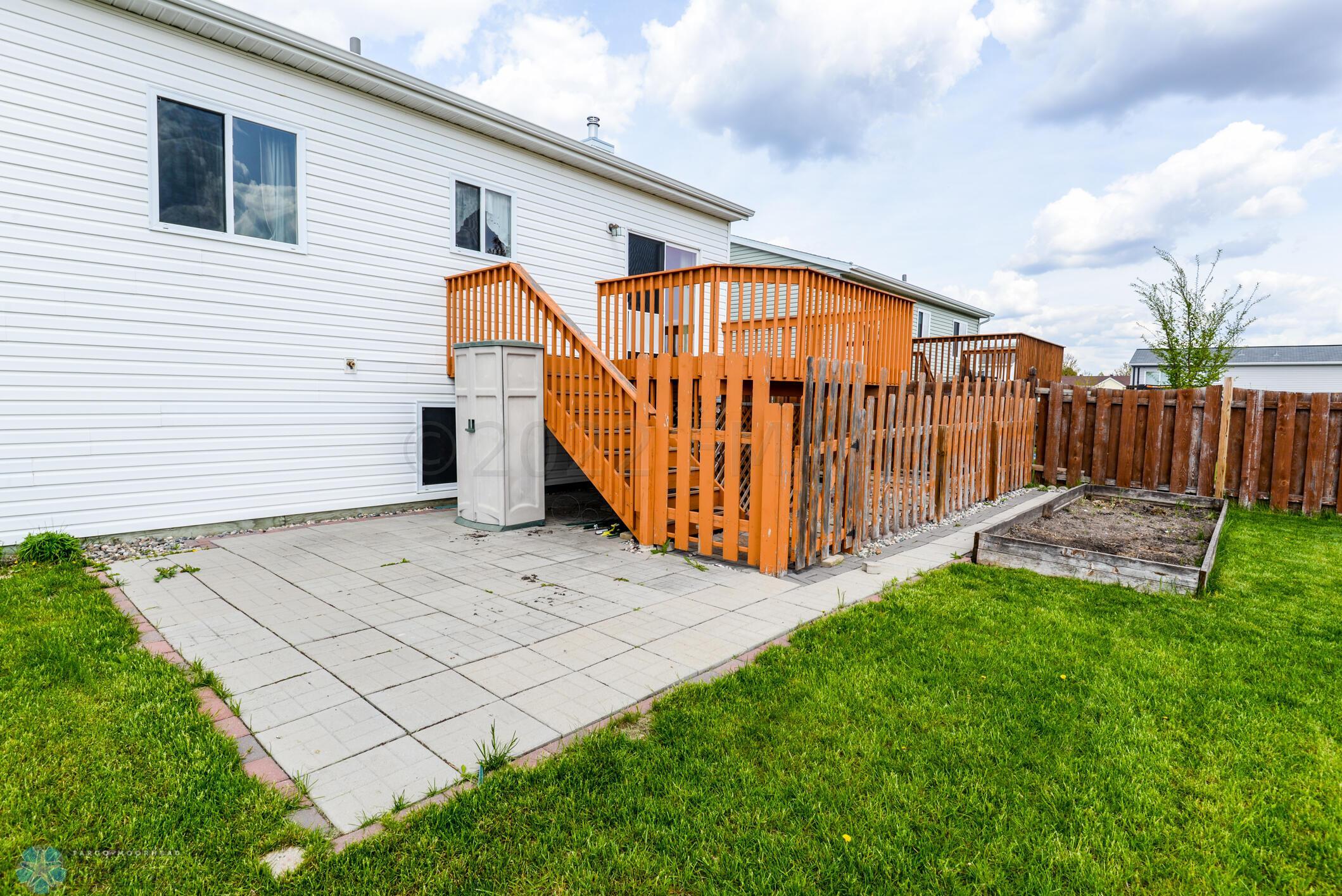 Patio & Deck