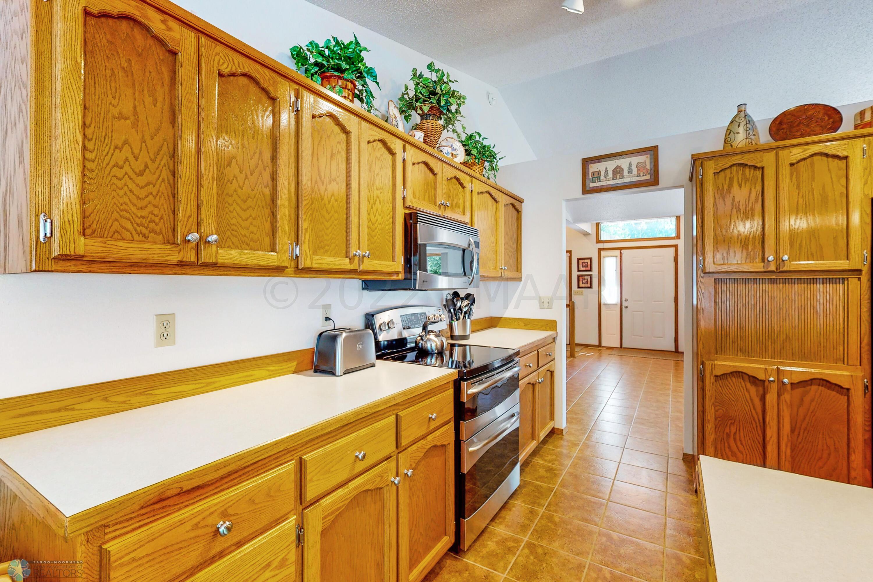 2509-33rd-St-S-06282022_145945-Edit