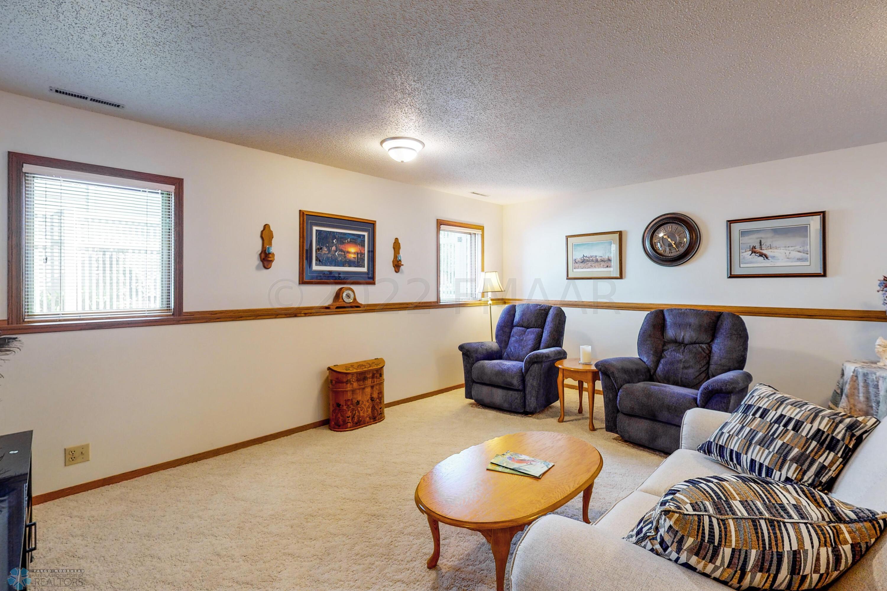 2509-33rd-St-S-06282022_150355-Edit