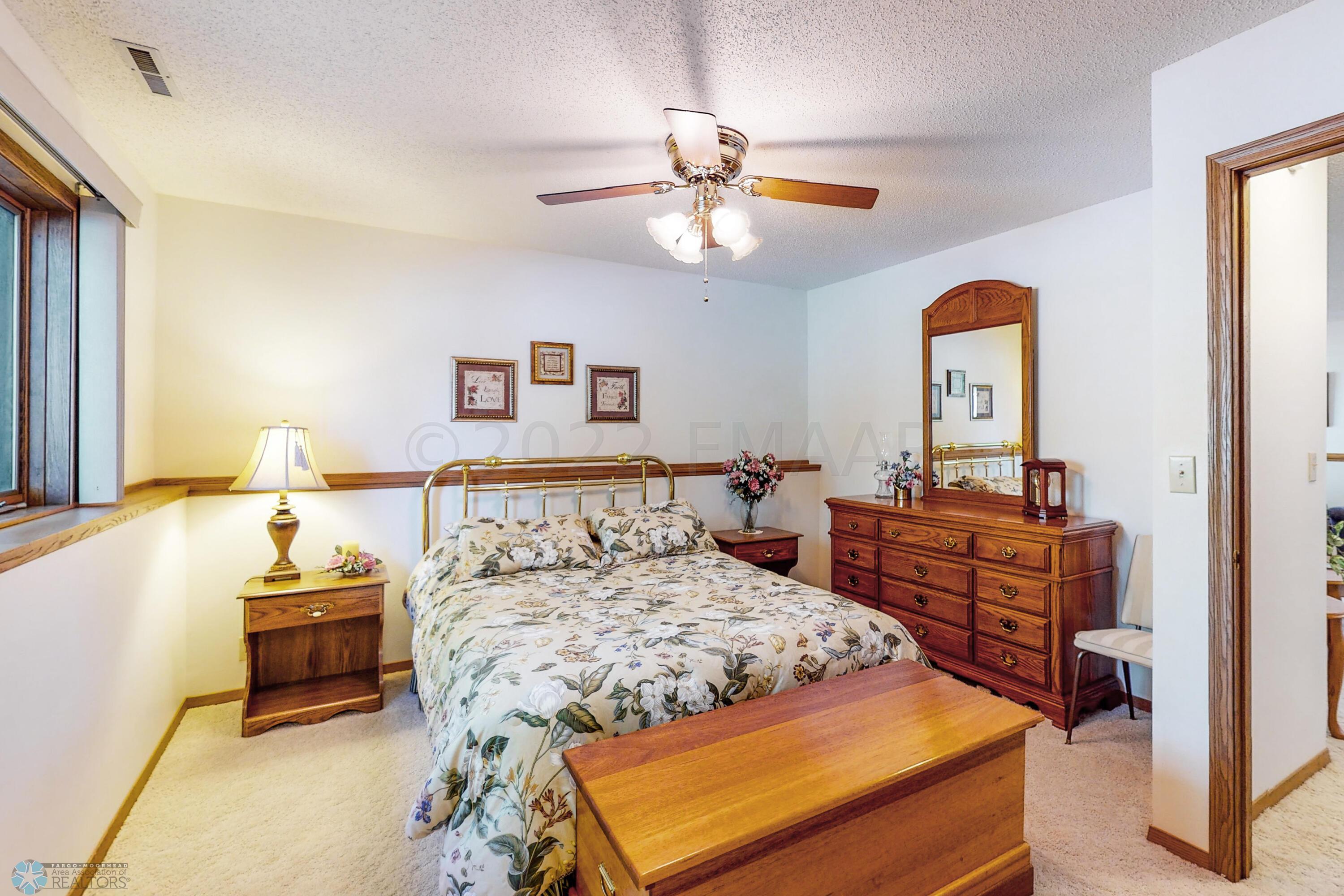 2509-33rd-St-S-06282022_150452-Edit