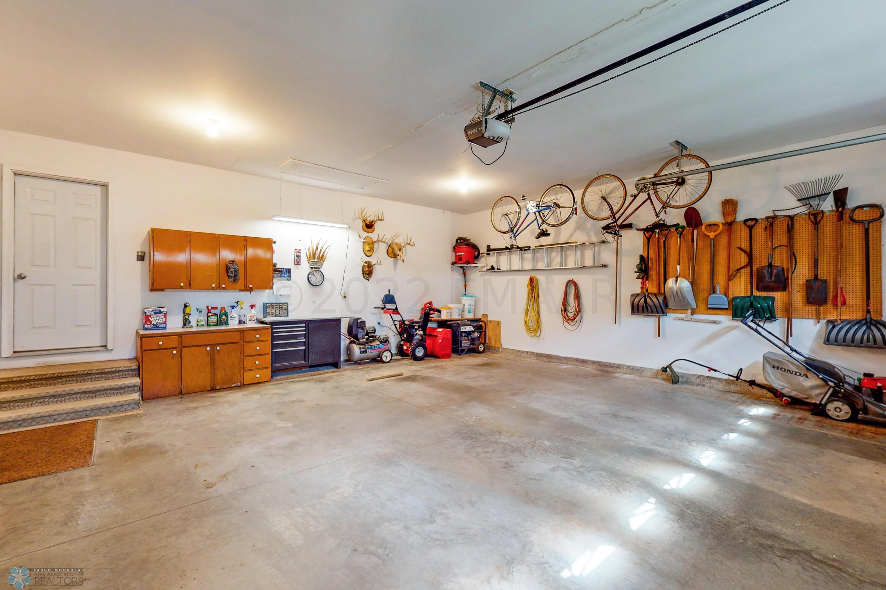 2509-33rd-St-S-06282022_151333-Edit