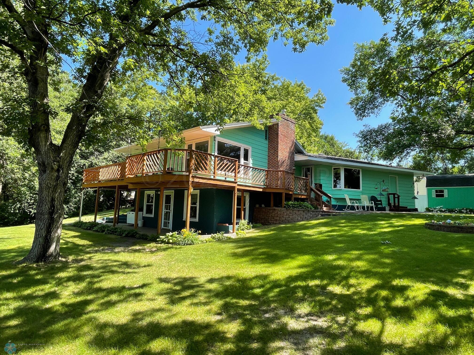 2-Wrap around deck