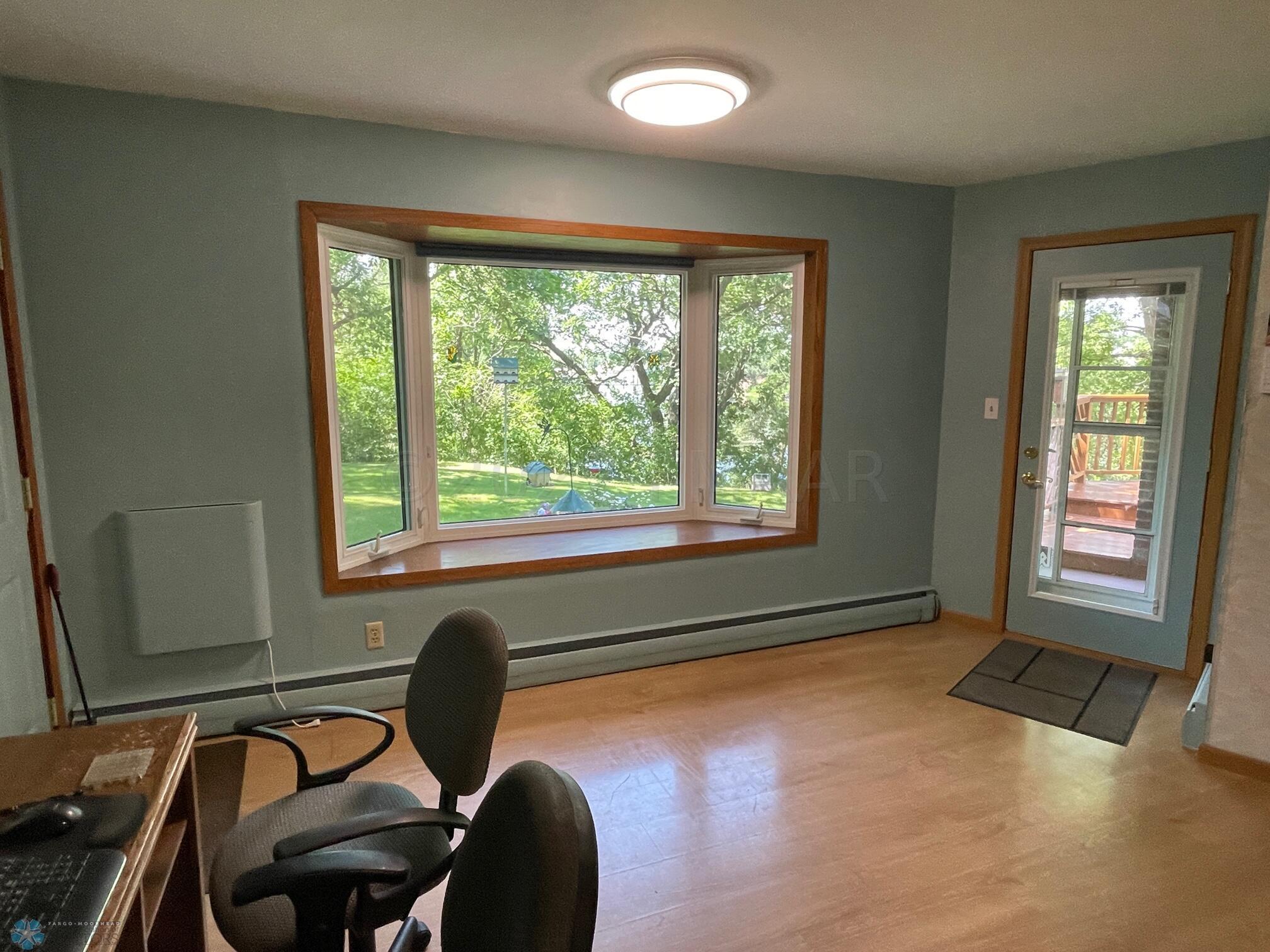 5-Dining room walks out to deck (2)