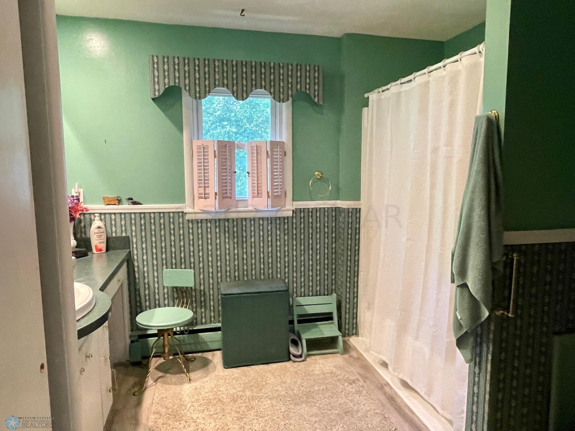 8-Bathroom 1 - full on main floor