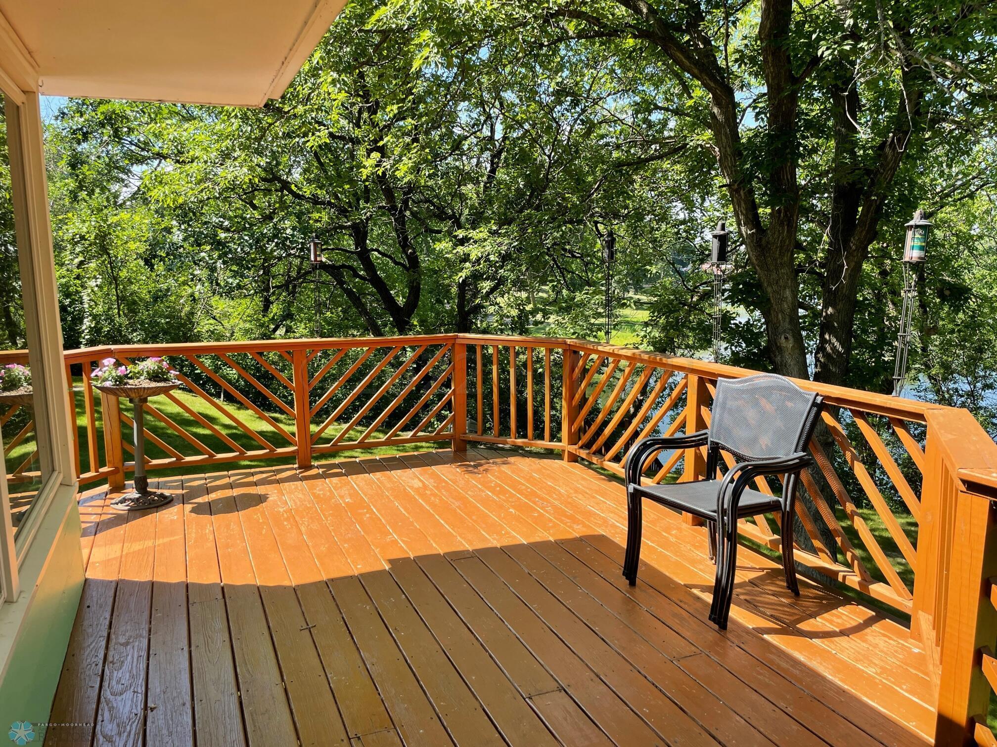 13-Deck overlooking river (1)