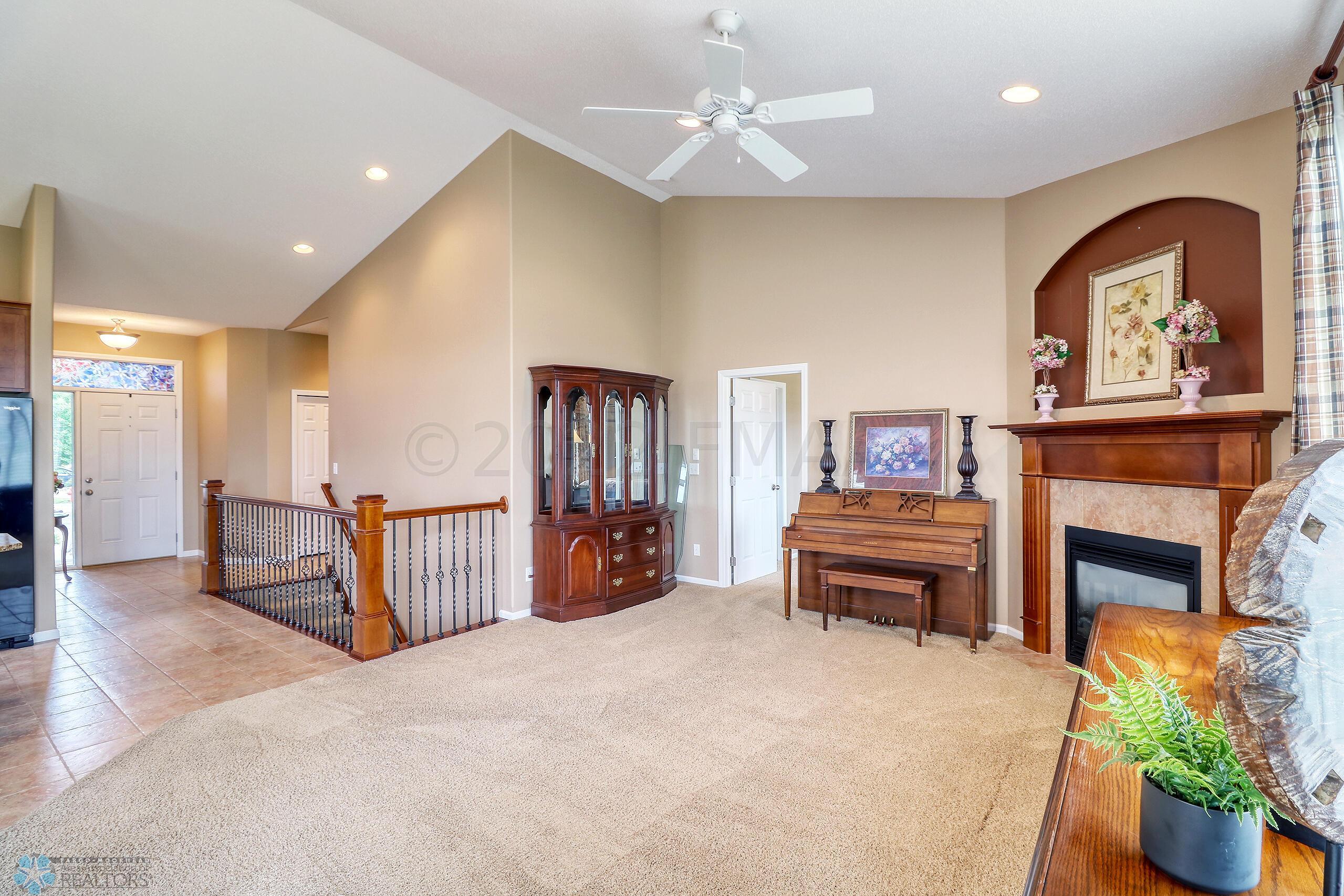 Vaulted Ceilings & Recessed Lighting