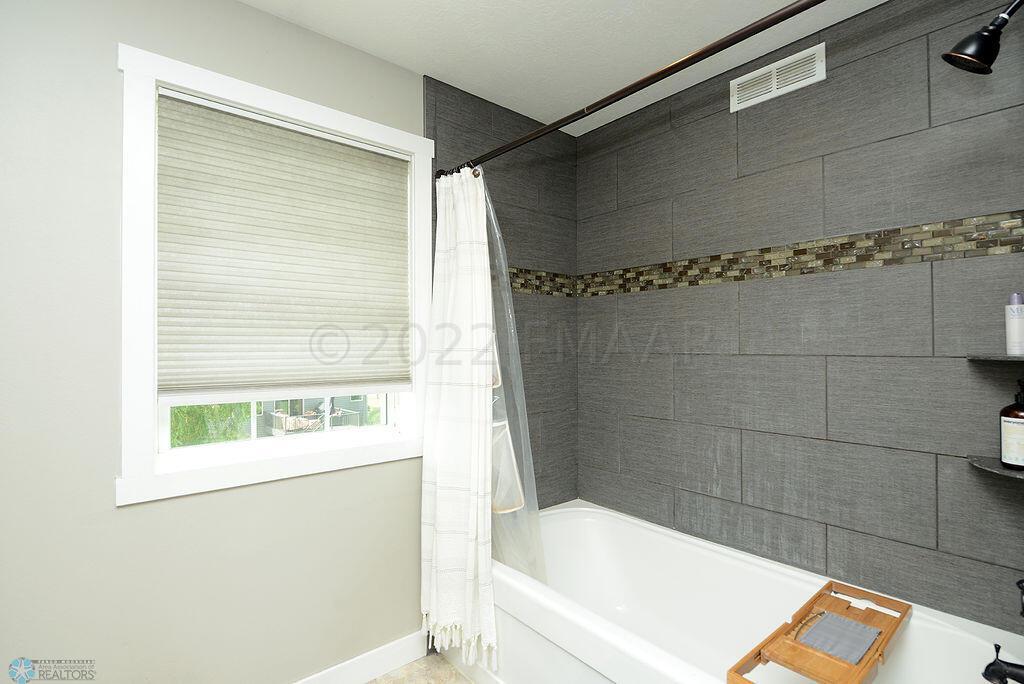 Tile Surround