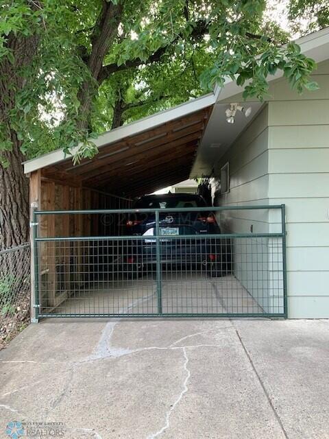 Gated Carport