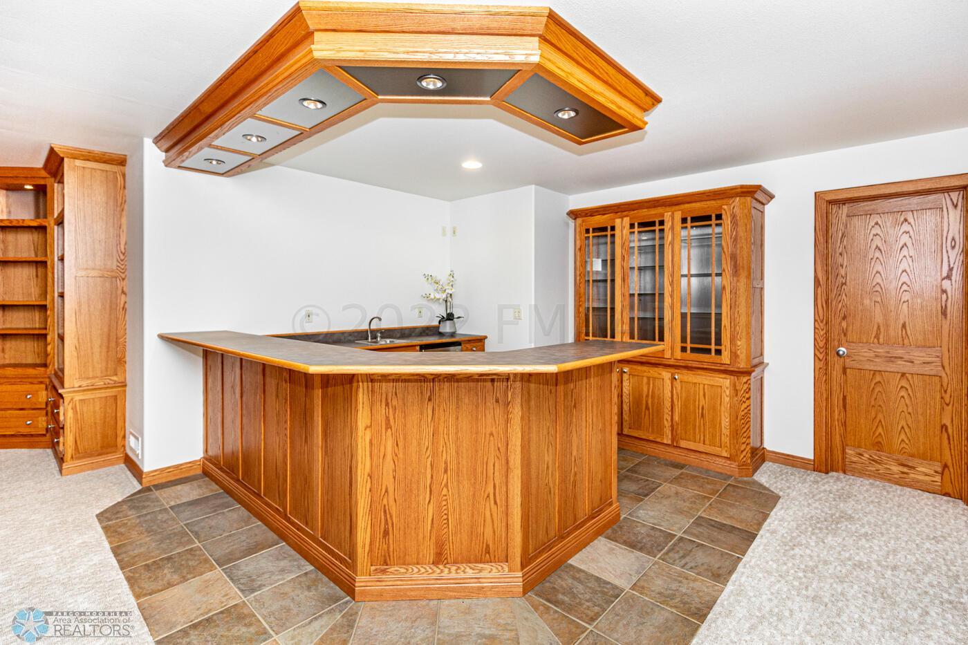 Wet bar
