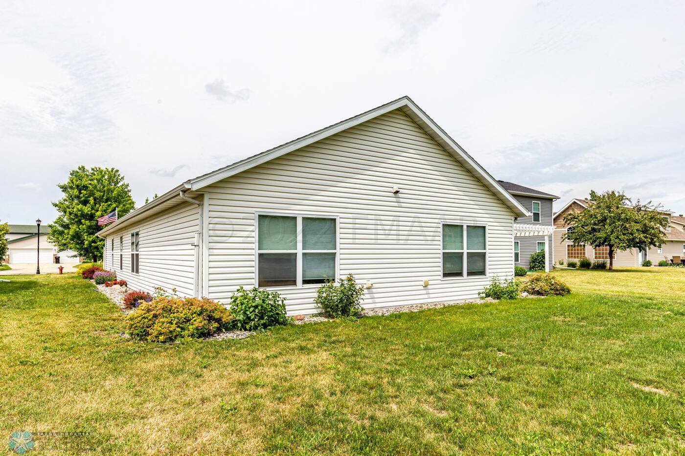 Home-4