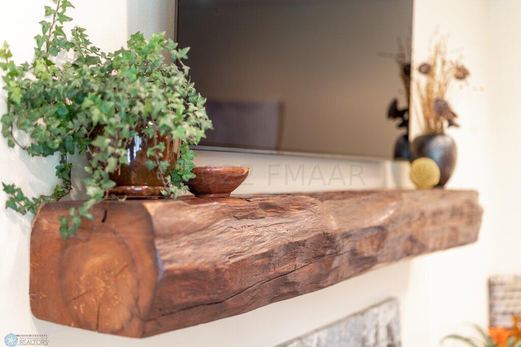 Reclaimed mantle