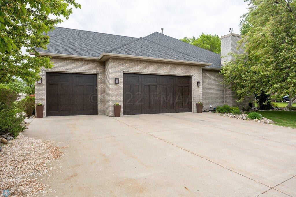 Triple garage