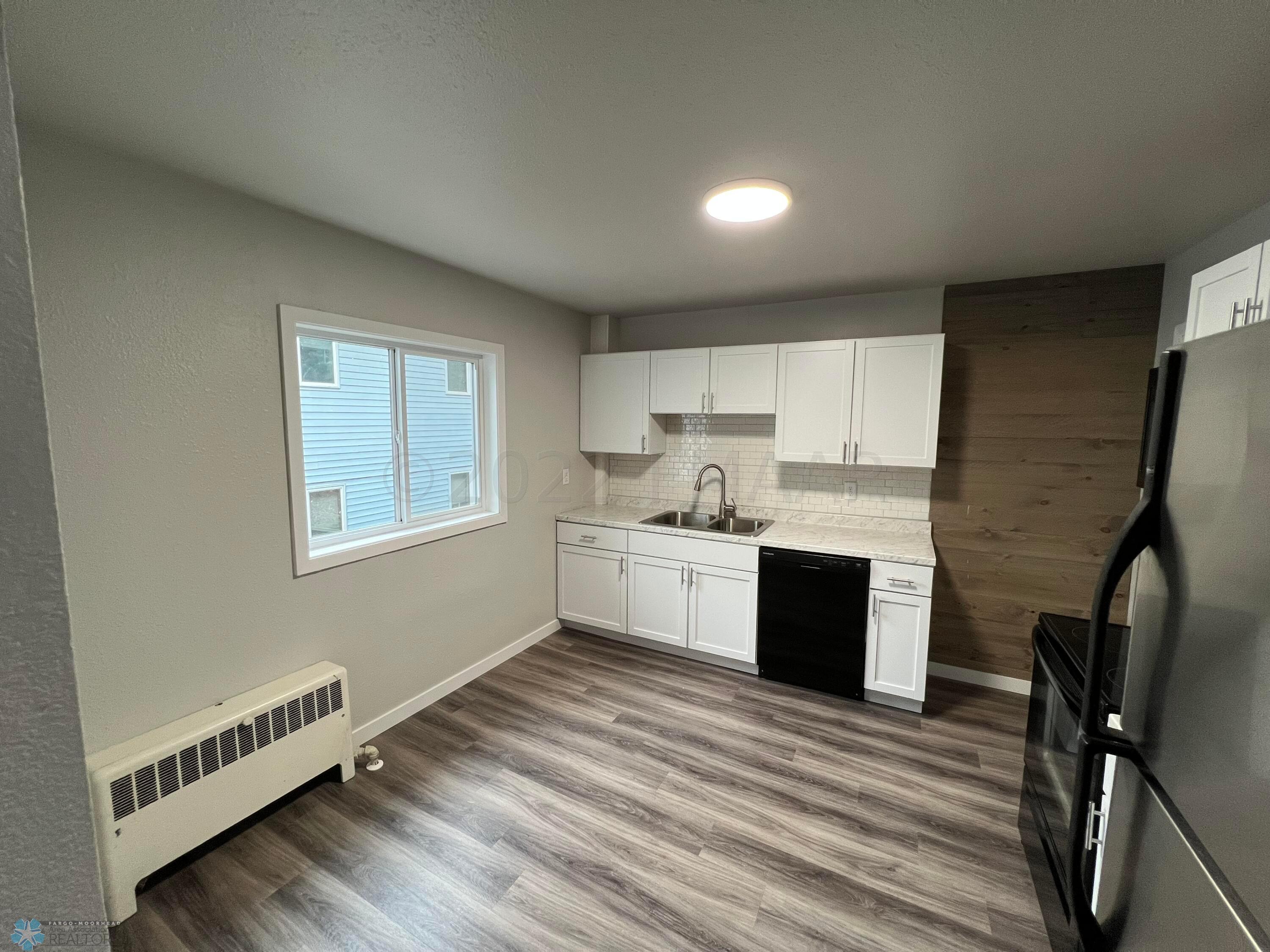 12. Kitchen 2