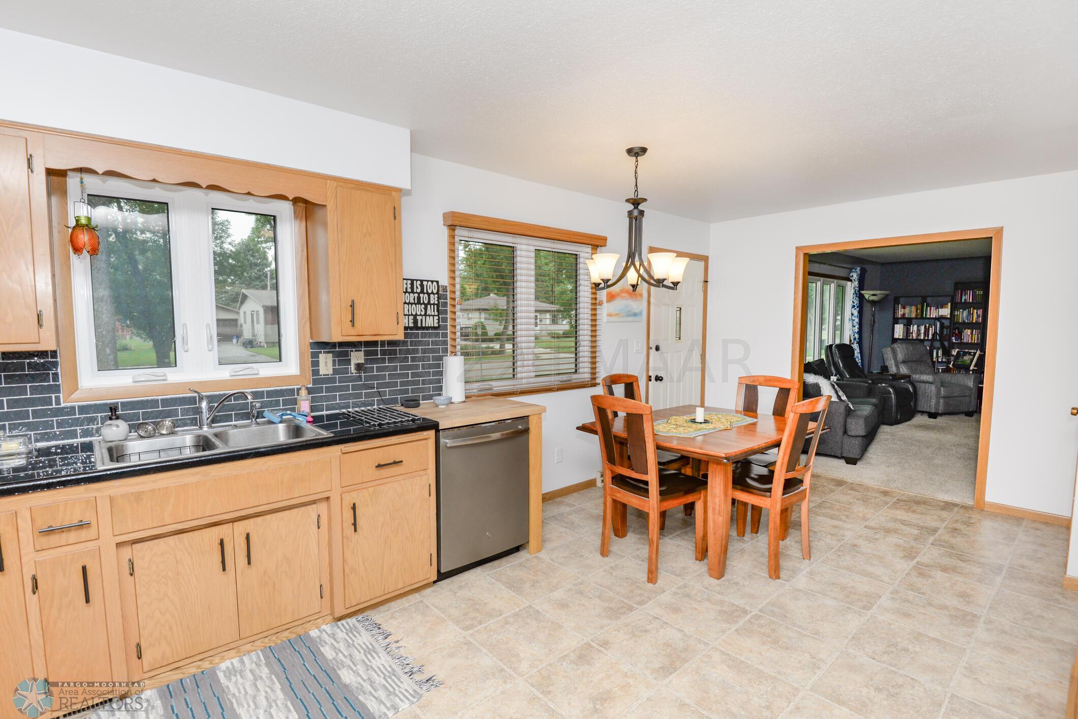 Kitchen/Dining