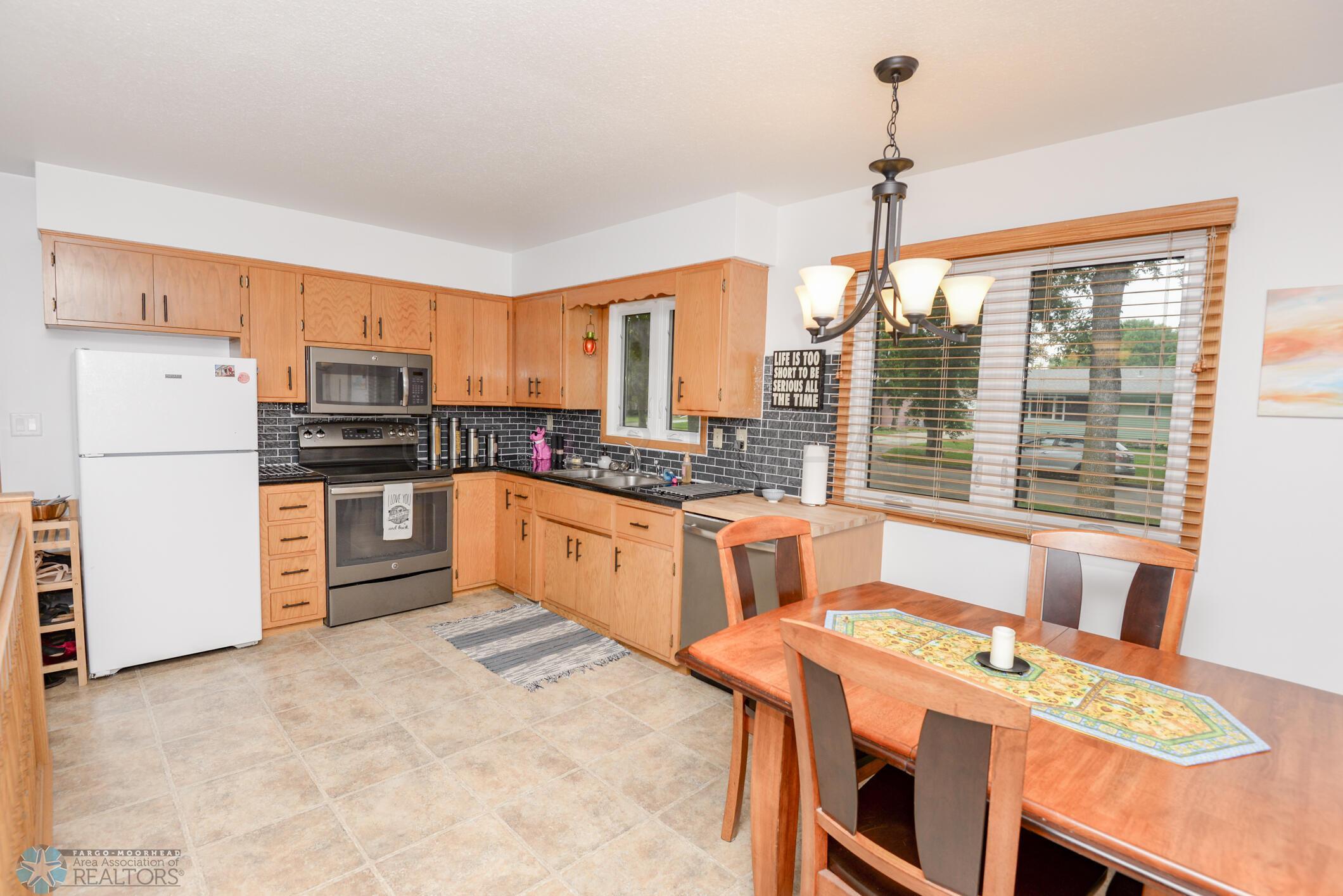Kitchen/Dining