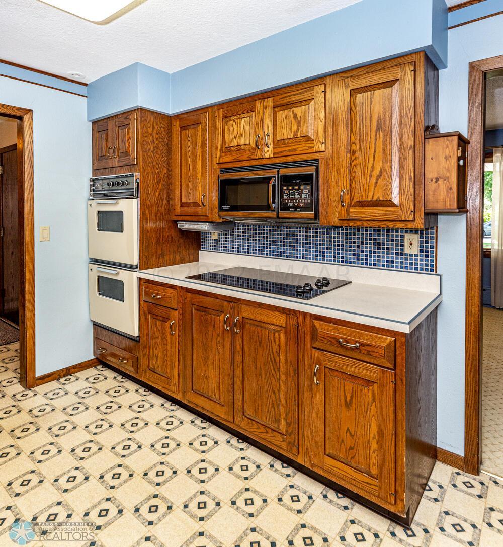 Double Oven & Electric Stovetop