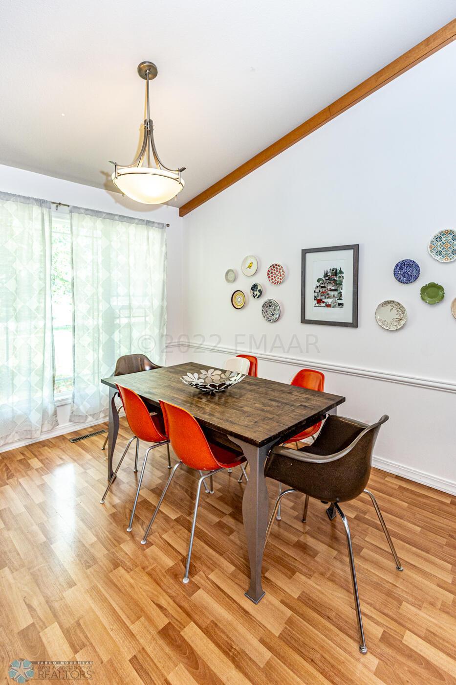 Kitchen/Eating