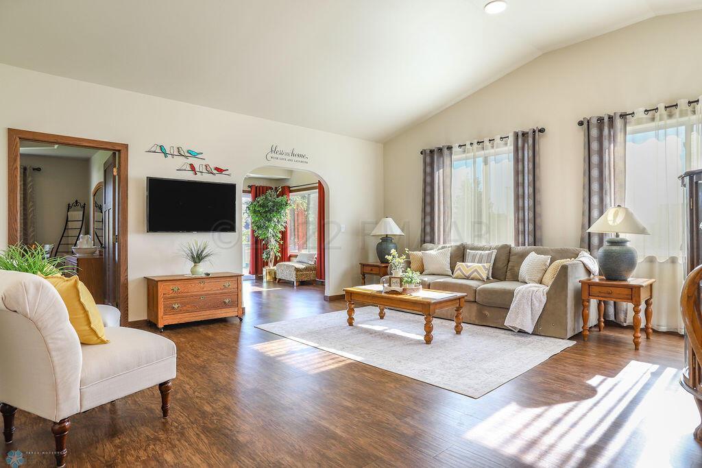 640 Westview Ln E, West Fargo