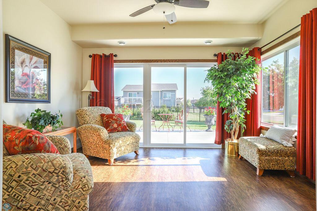 640 Westview Ln E, West Fargo