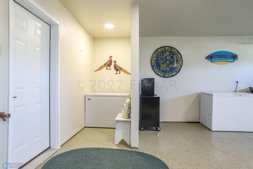 640 Westview Ln E, West Fargo