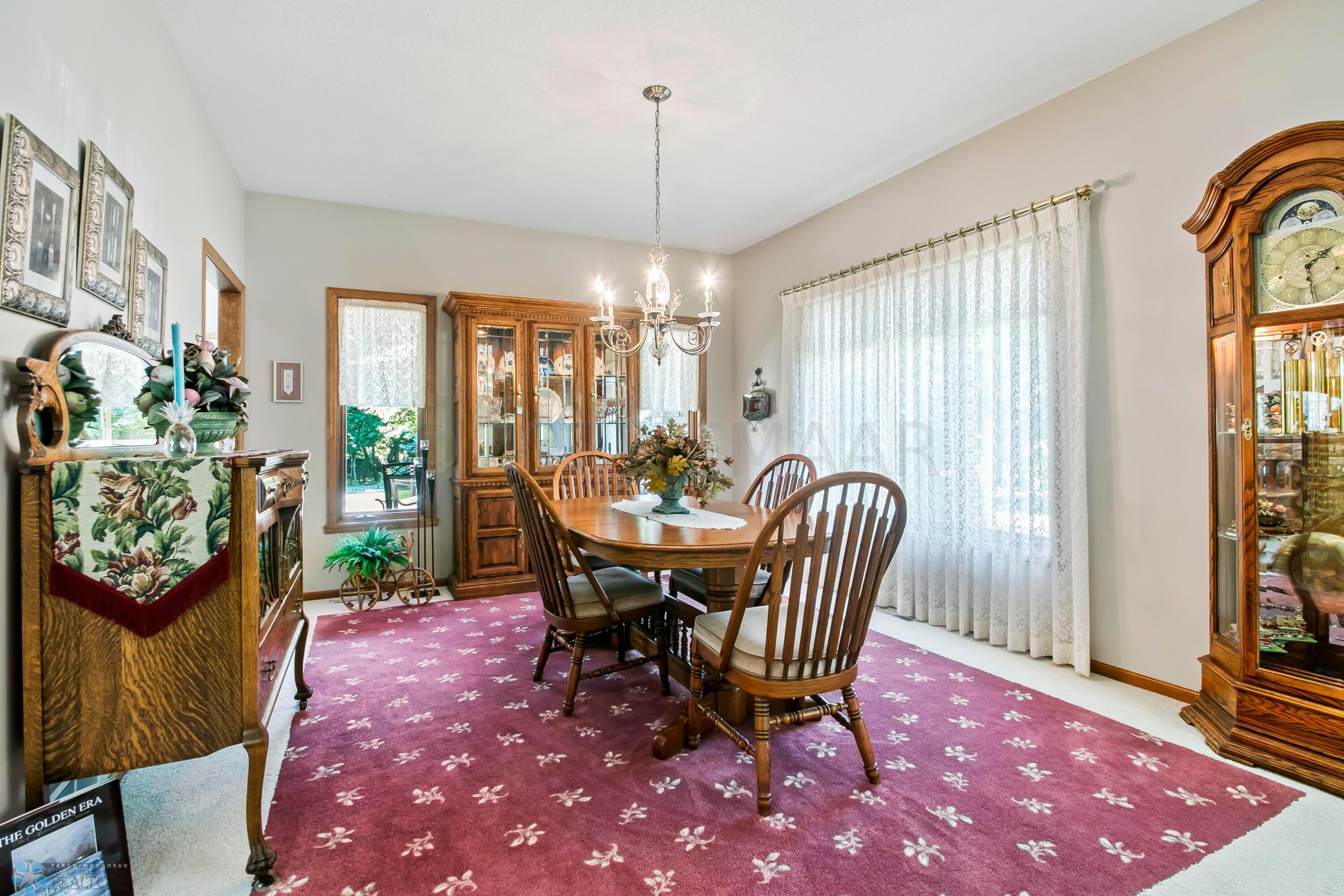 Formal Dining