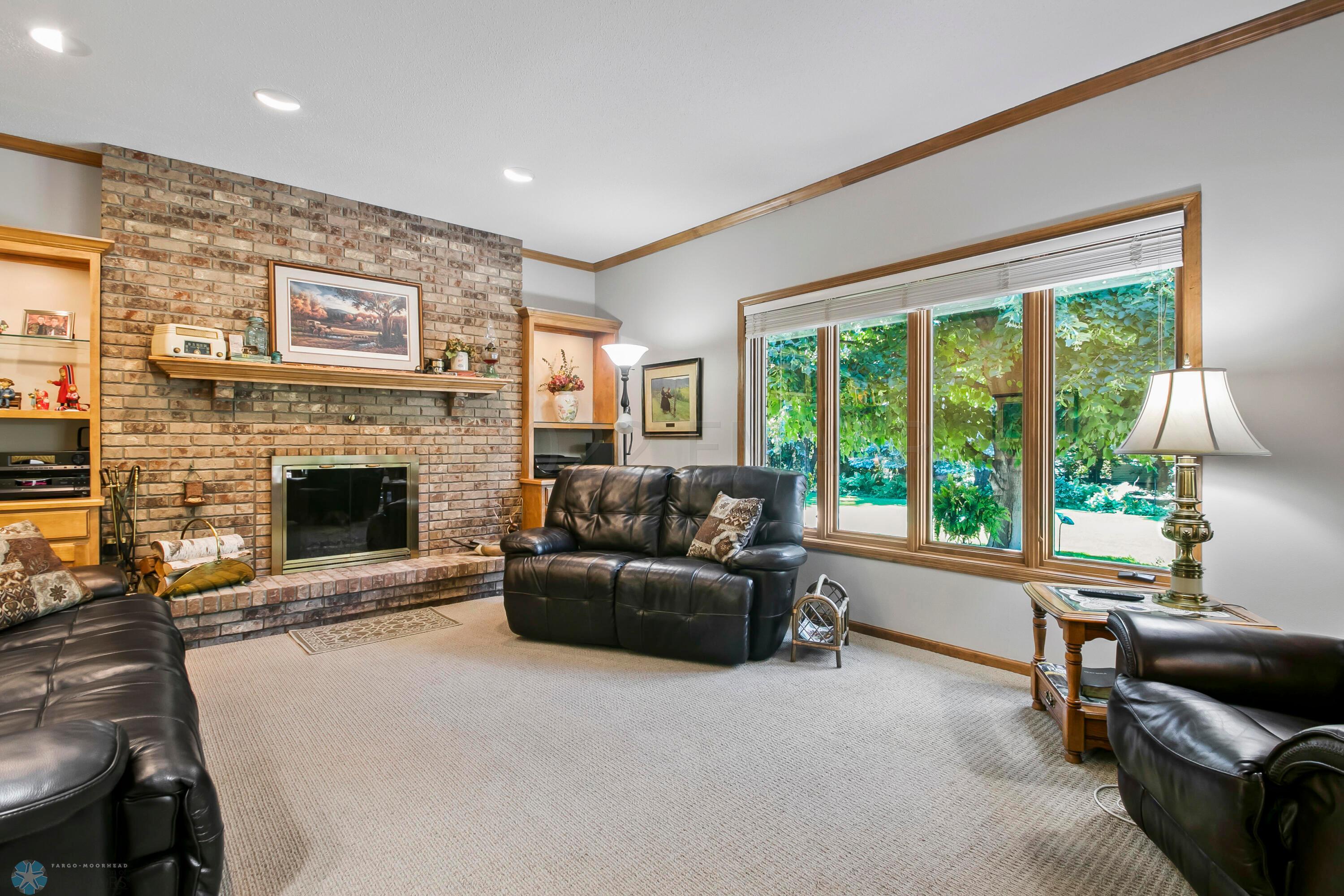 Den/Sitting Room