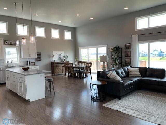 Main Level 2