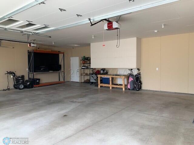 Garage 1