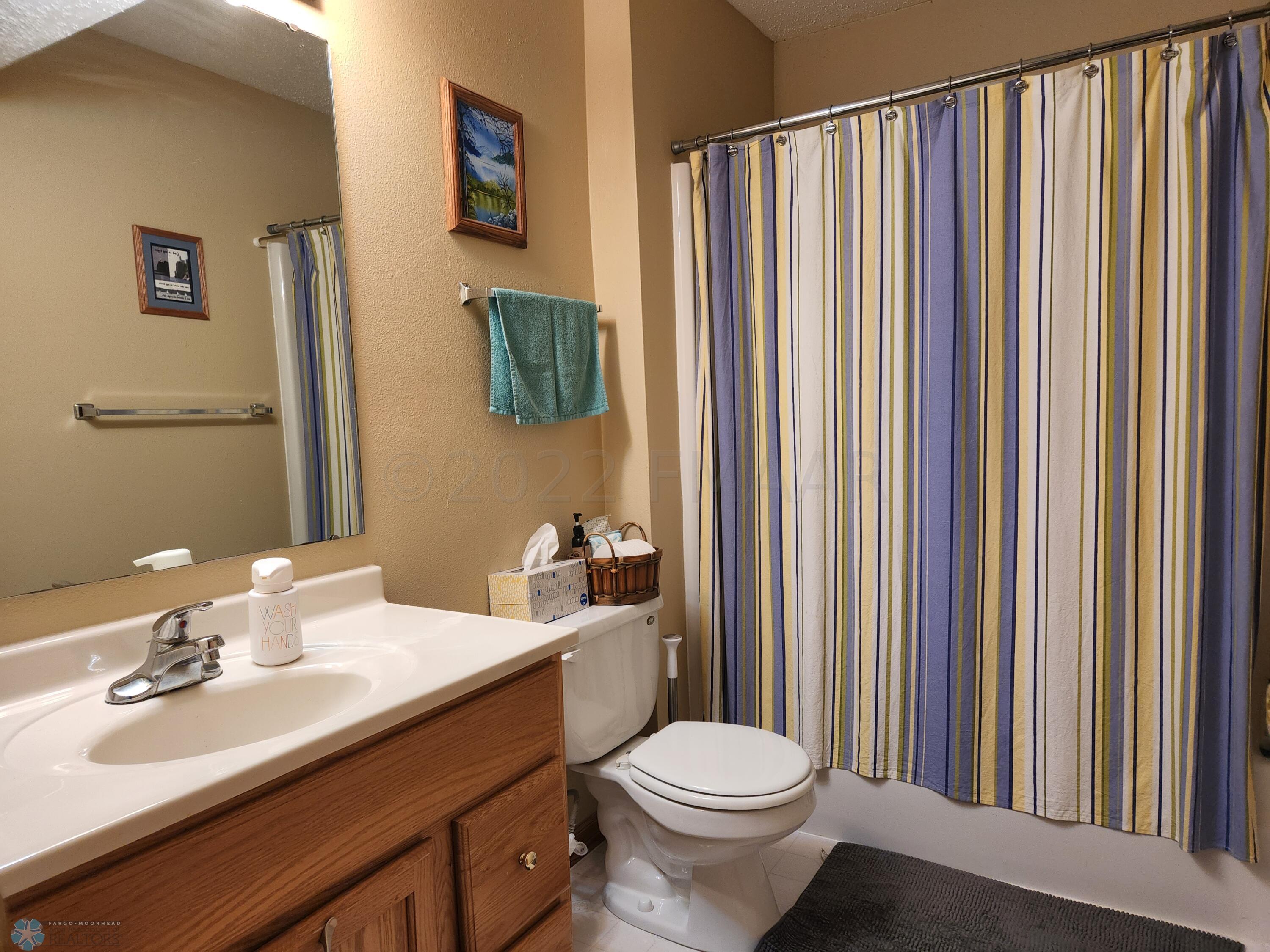 LL Full Bathroom
