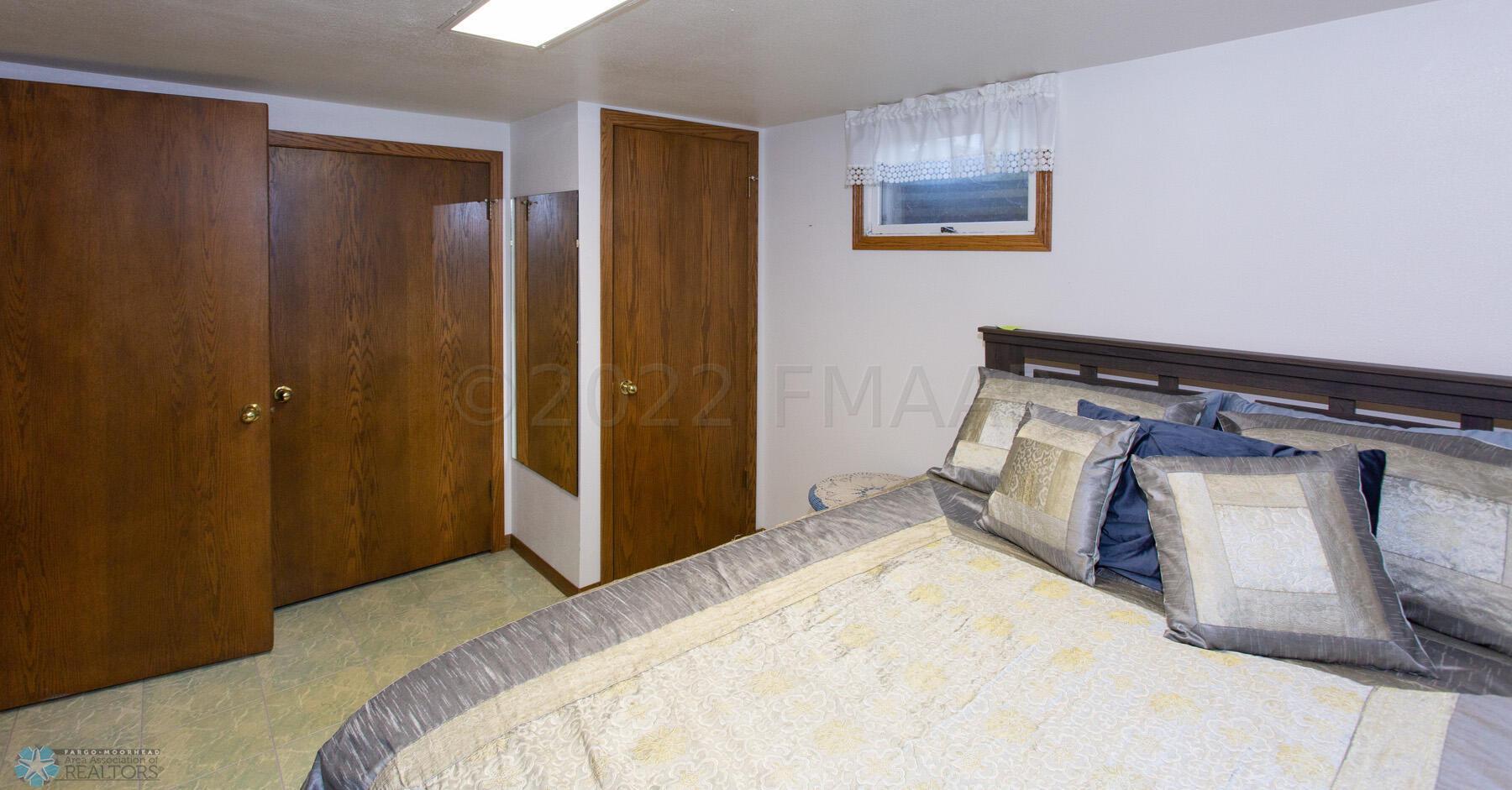 Basement Bedroom w/Walk-in Closet!