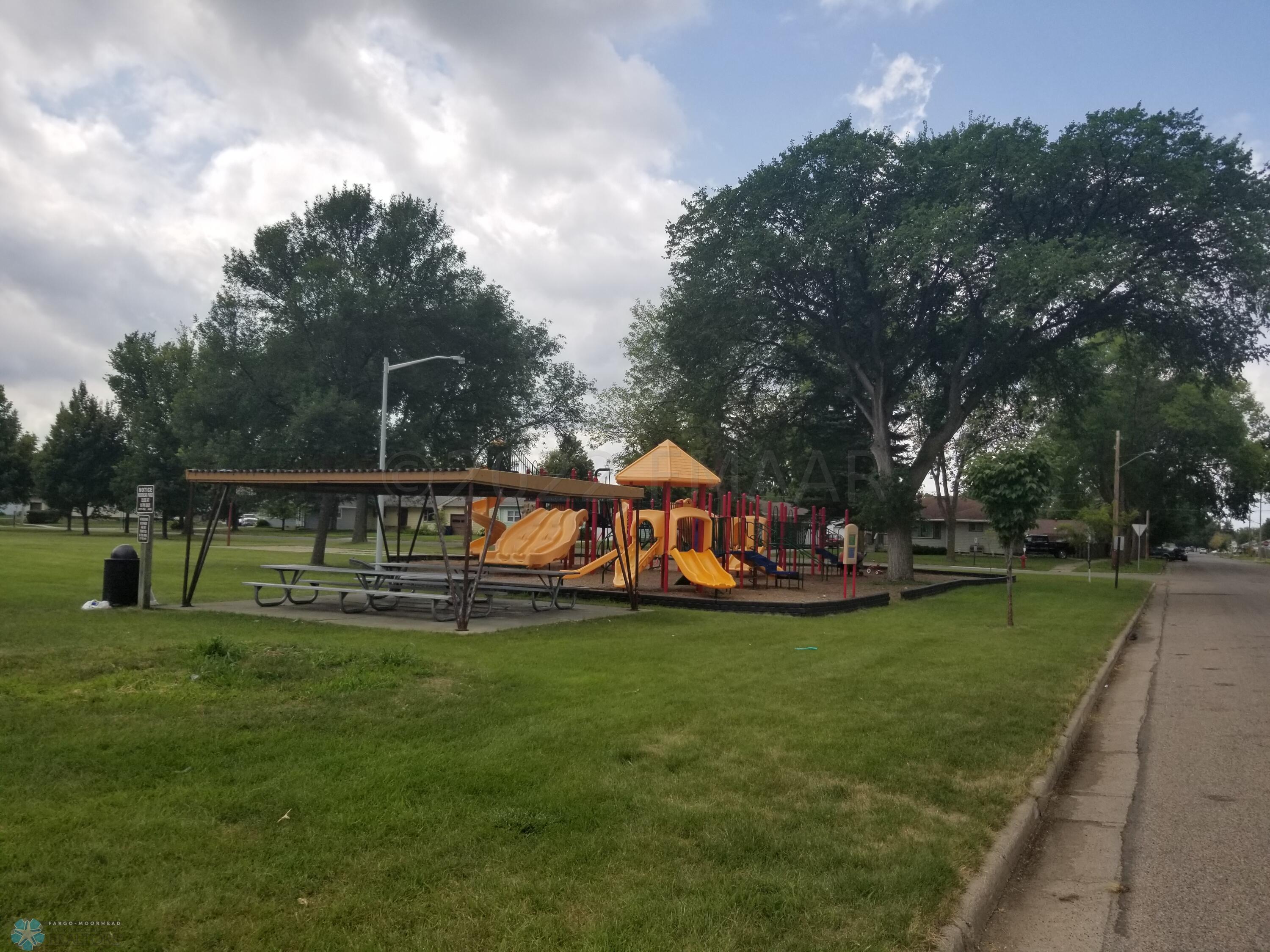 City Park 1 Block Away!