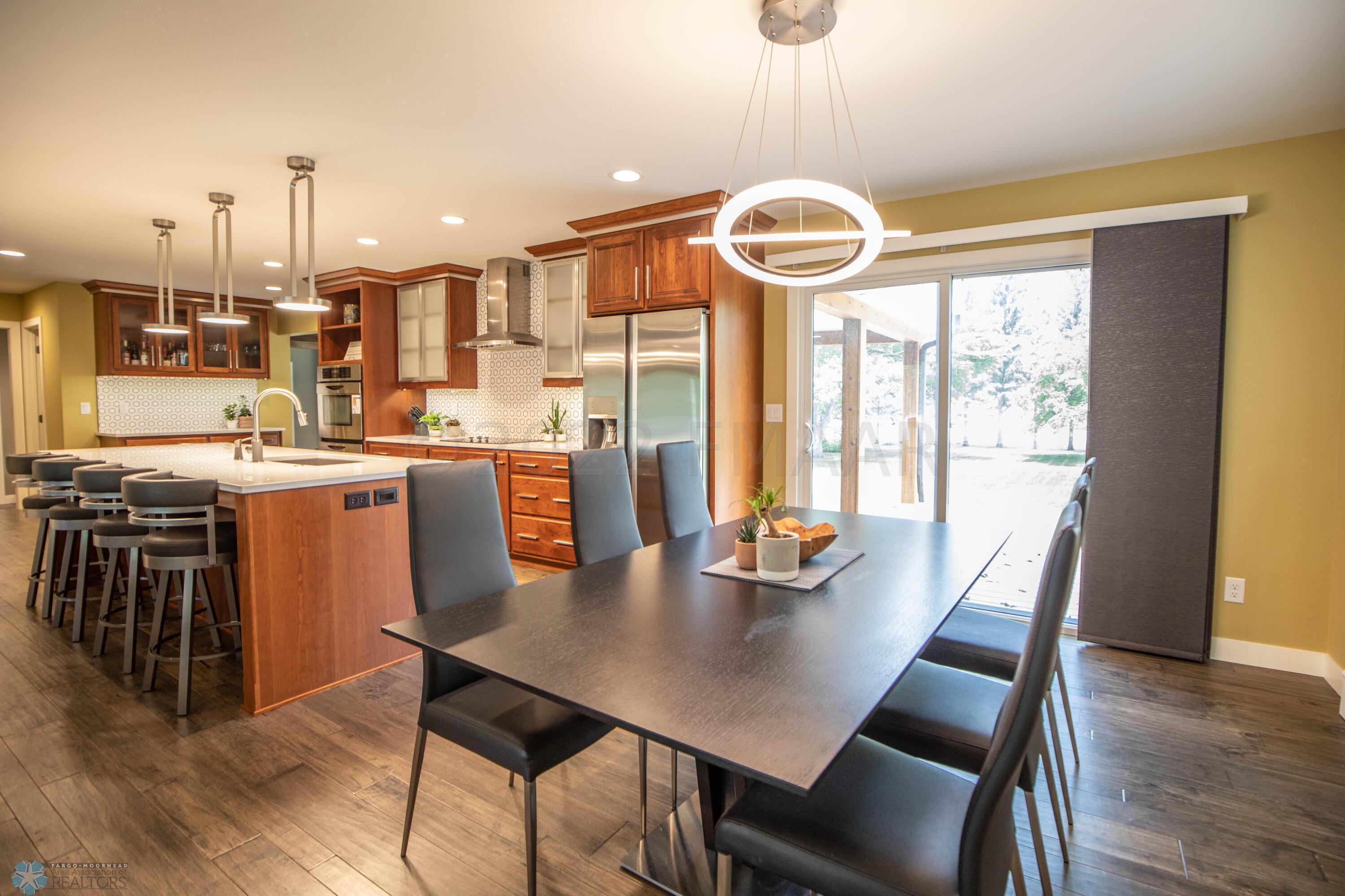 Dining/Kitchen
