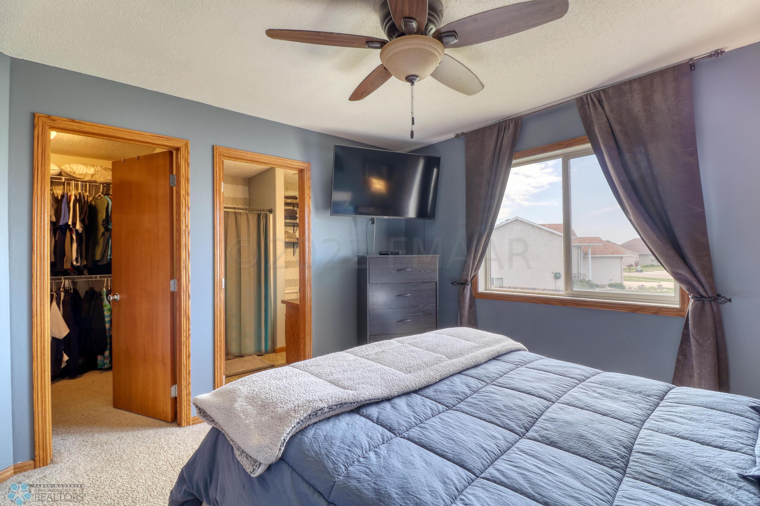 Master Bedroom1_2