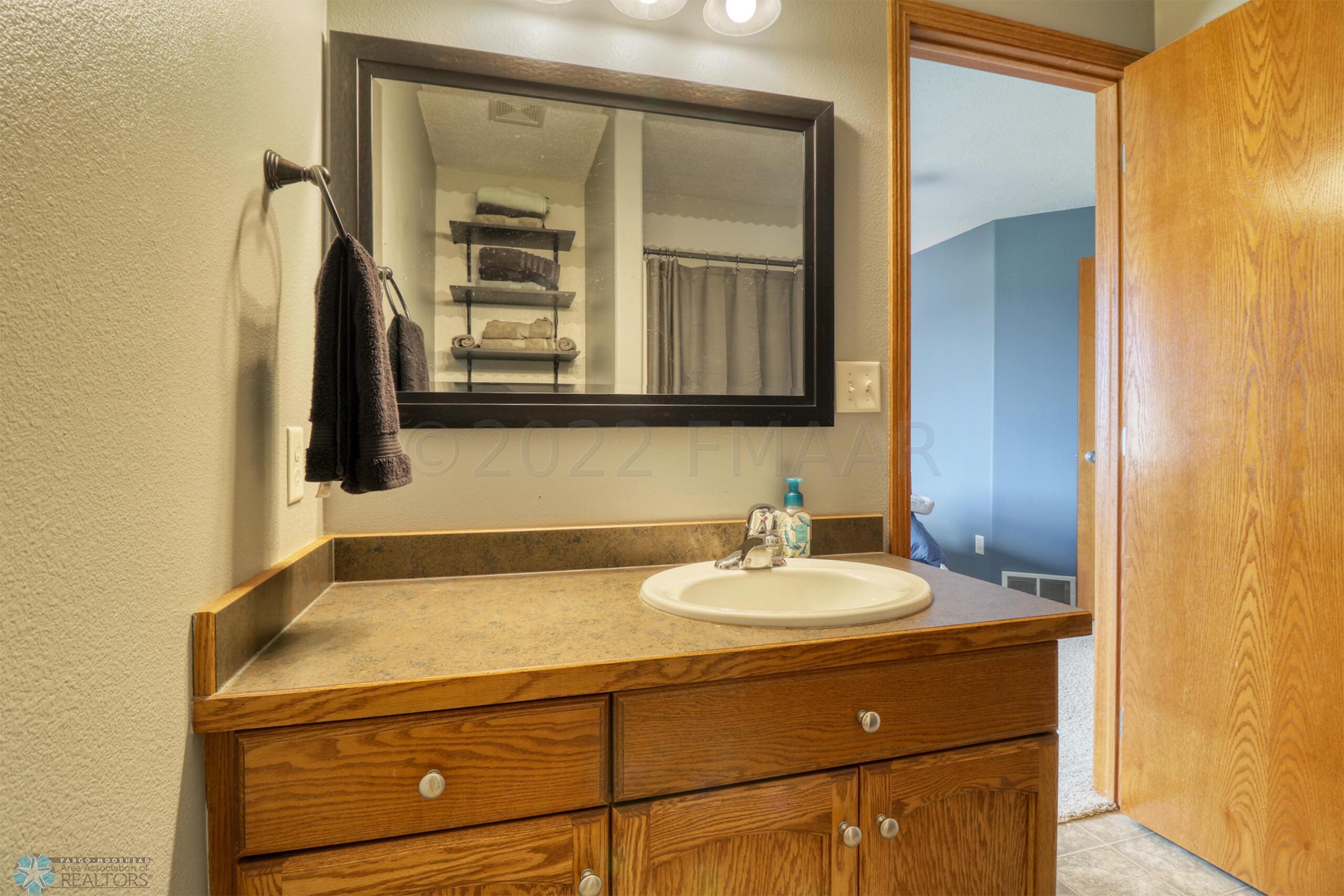 Master Bathroom1_1