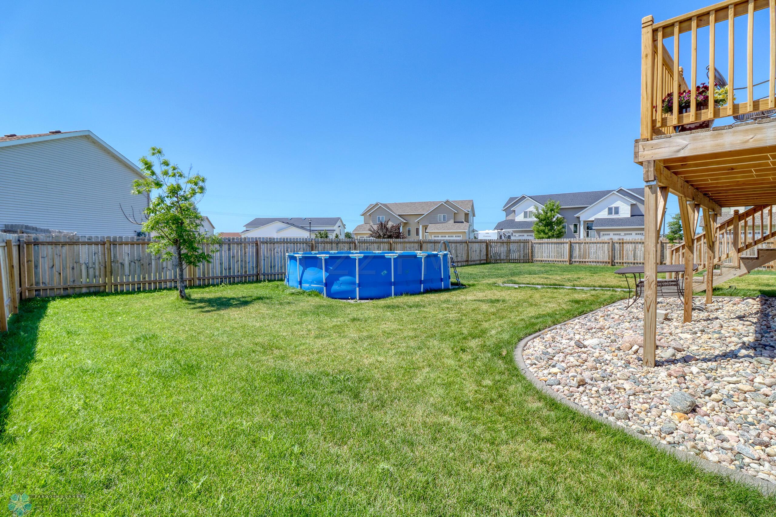 Backyard1_2