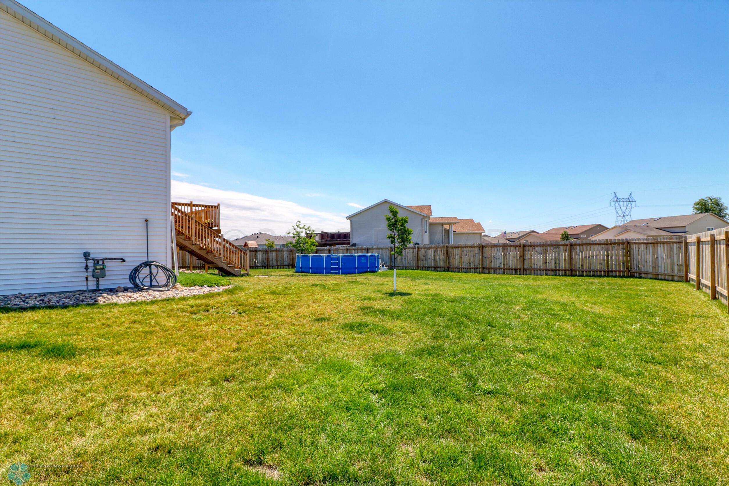 Backyard1_5
