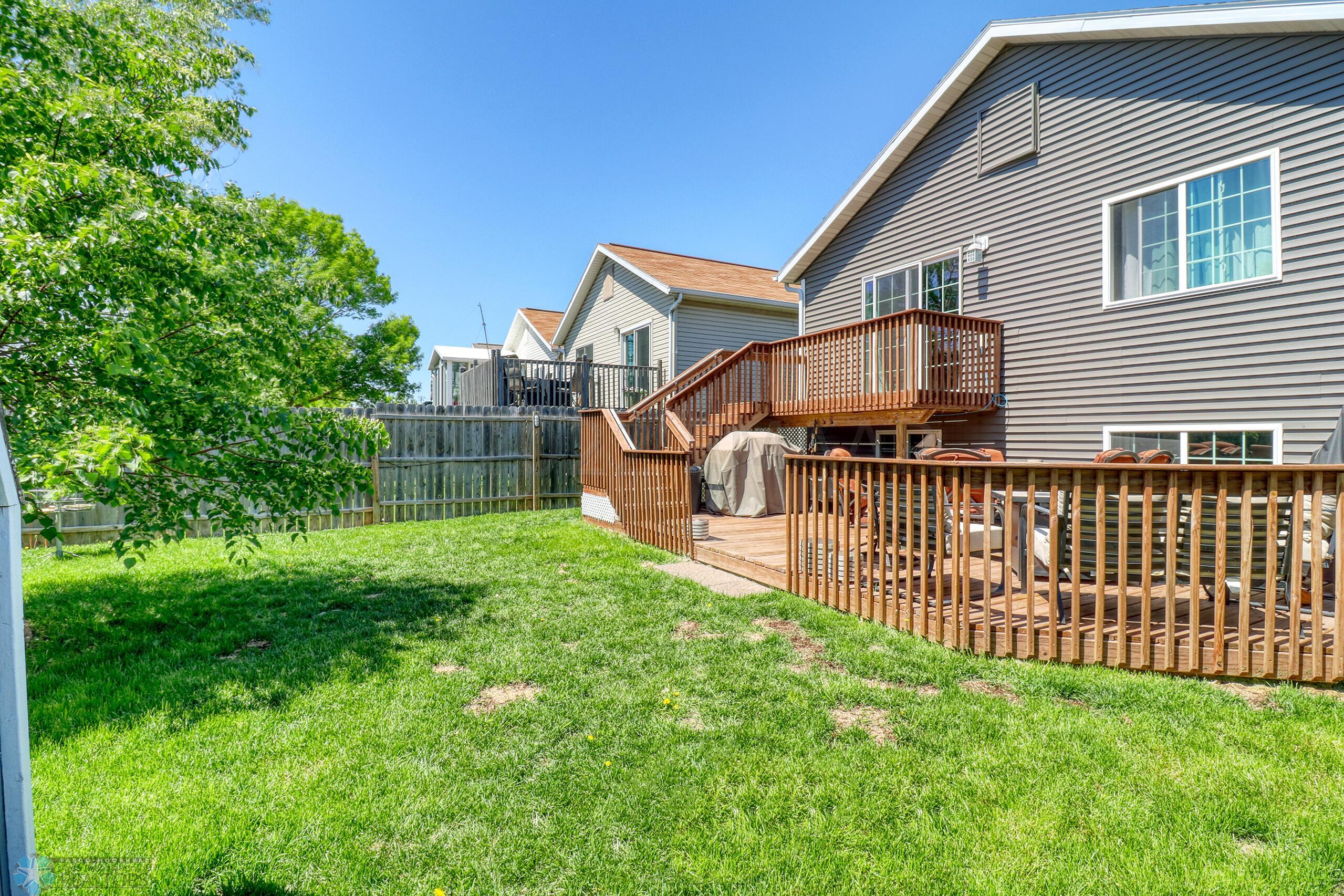 Backyard1_3