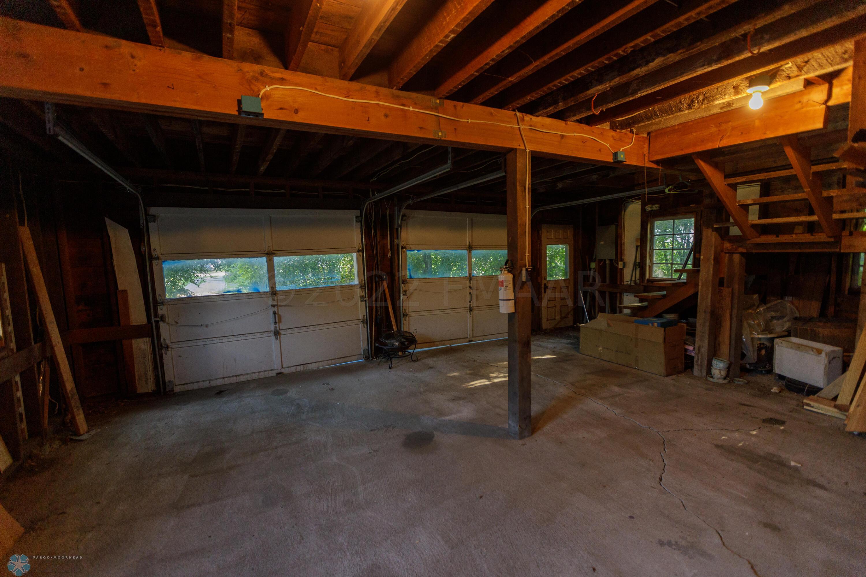 813 11th Ave N 007