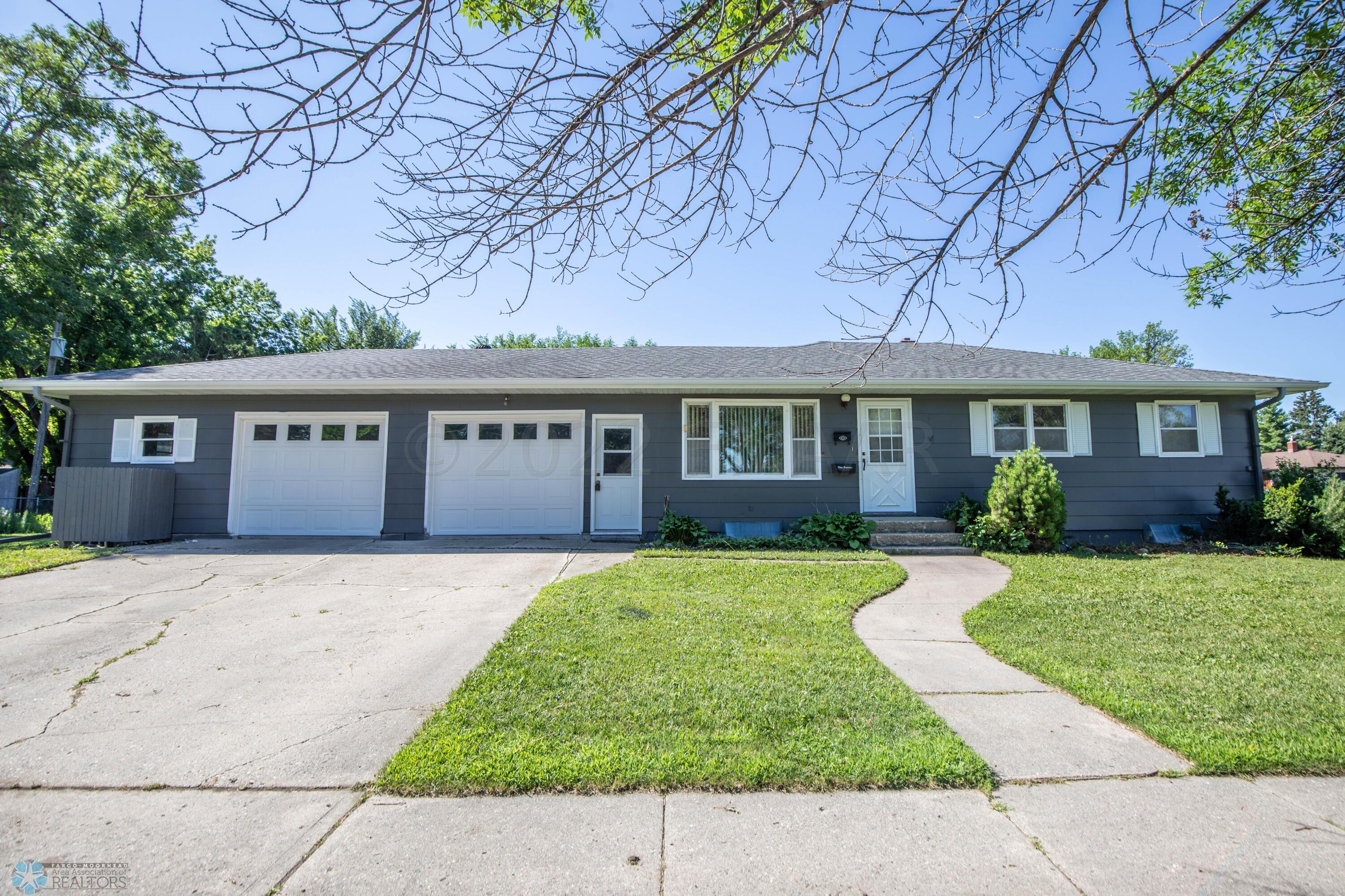 905 13th Ave N, Moorhead