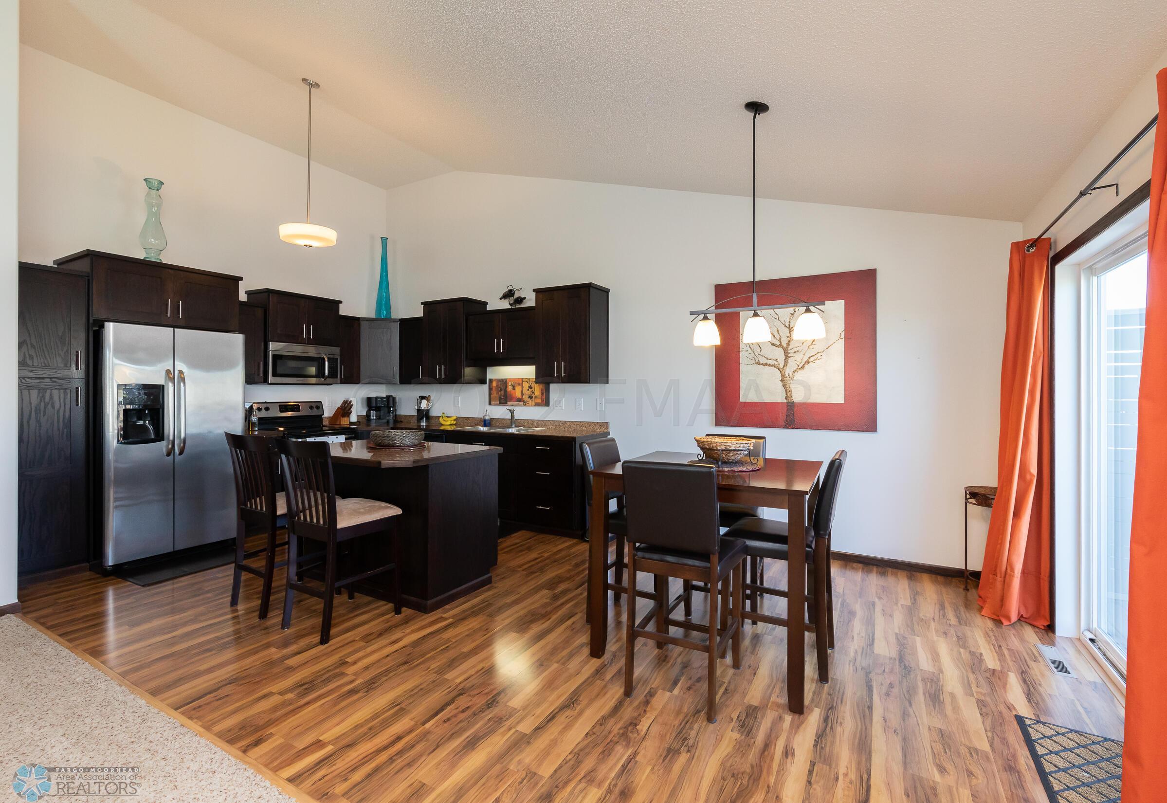 Kitchen & Dining Area