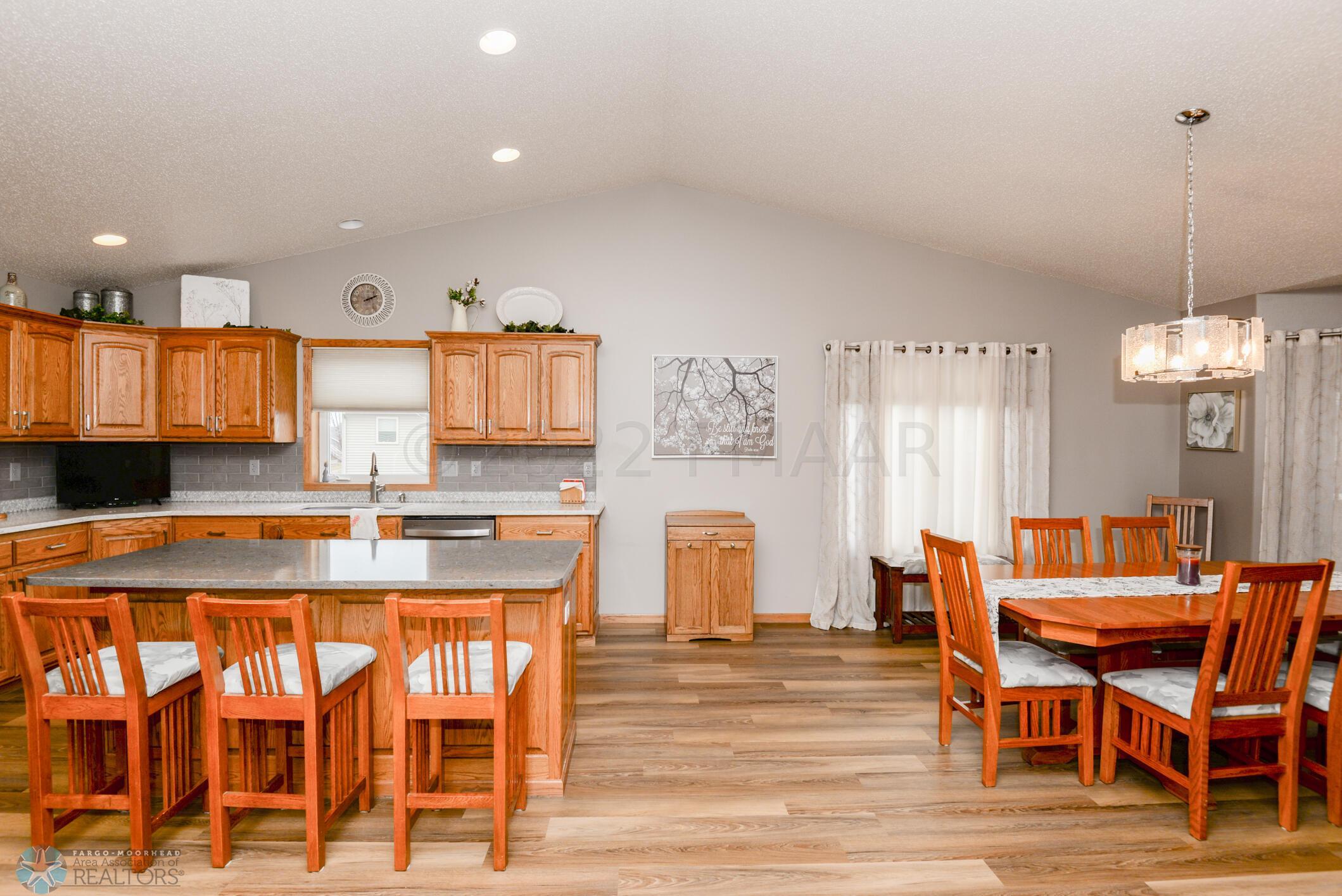 Kitchen/Dining