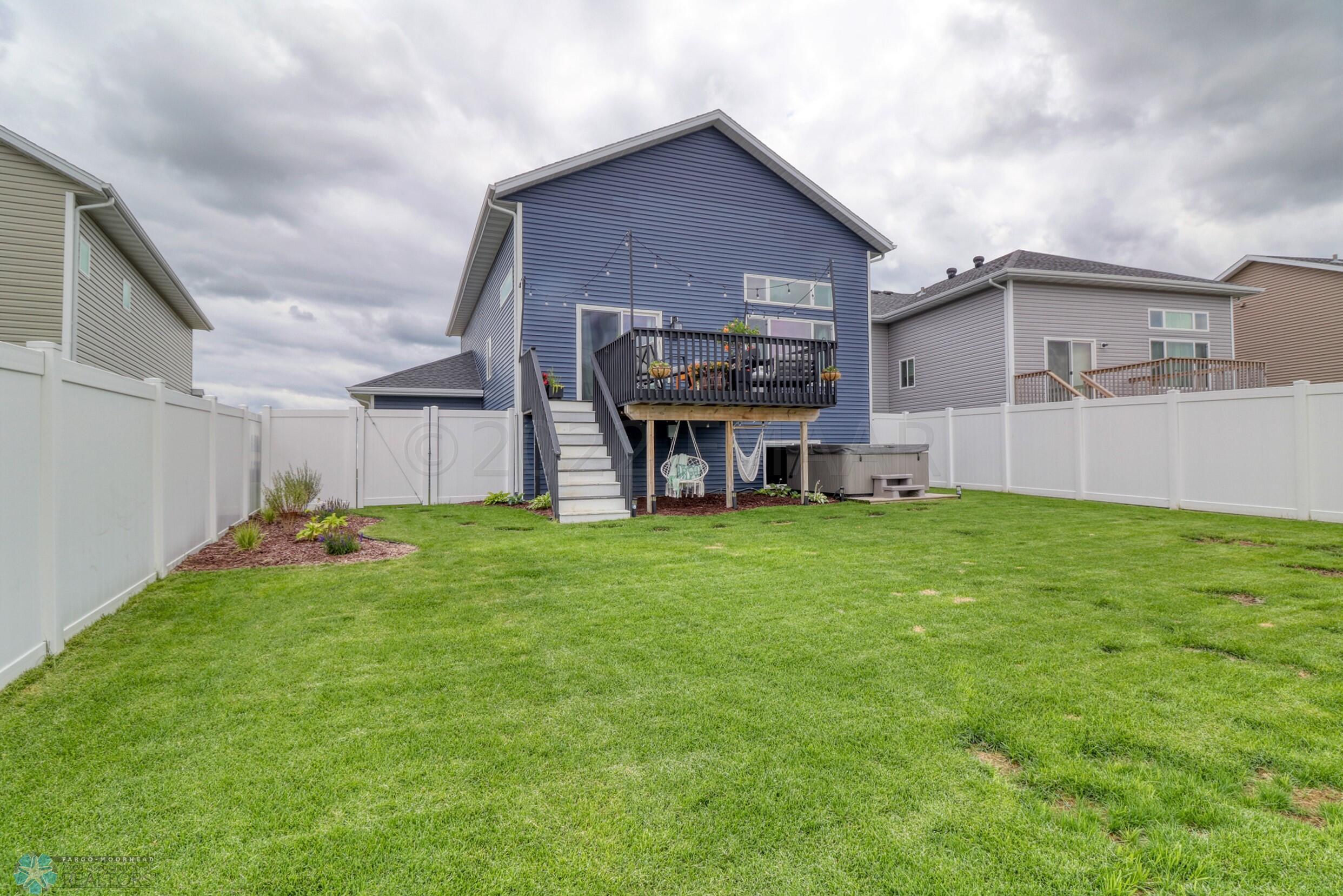 Backyard1_2