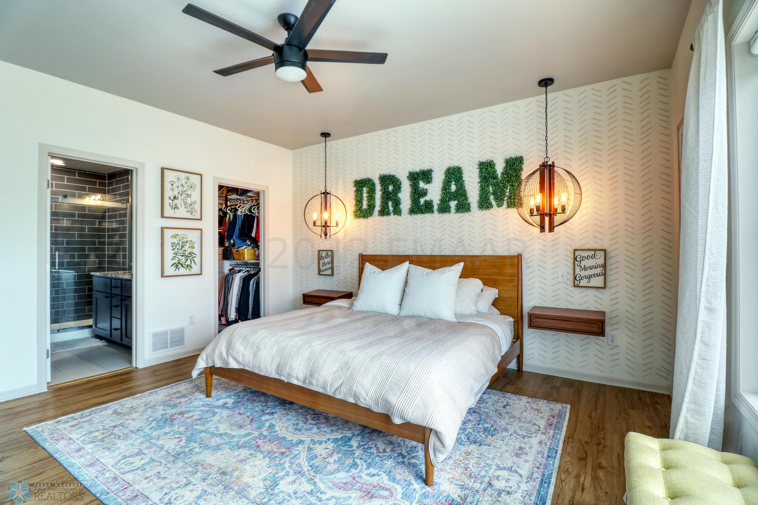 Master Bedroom1_2