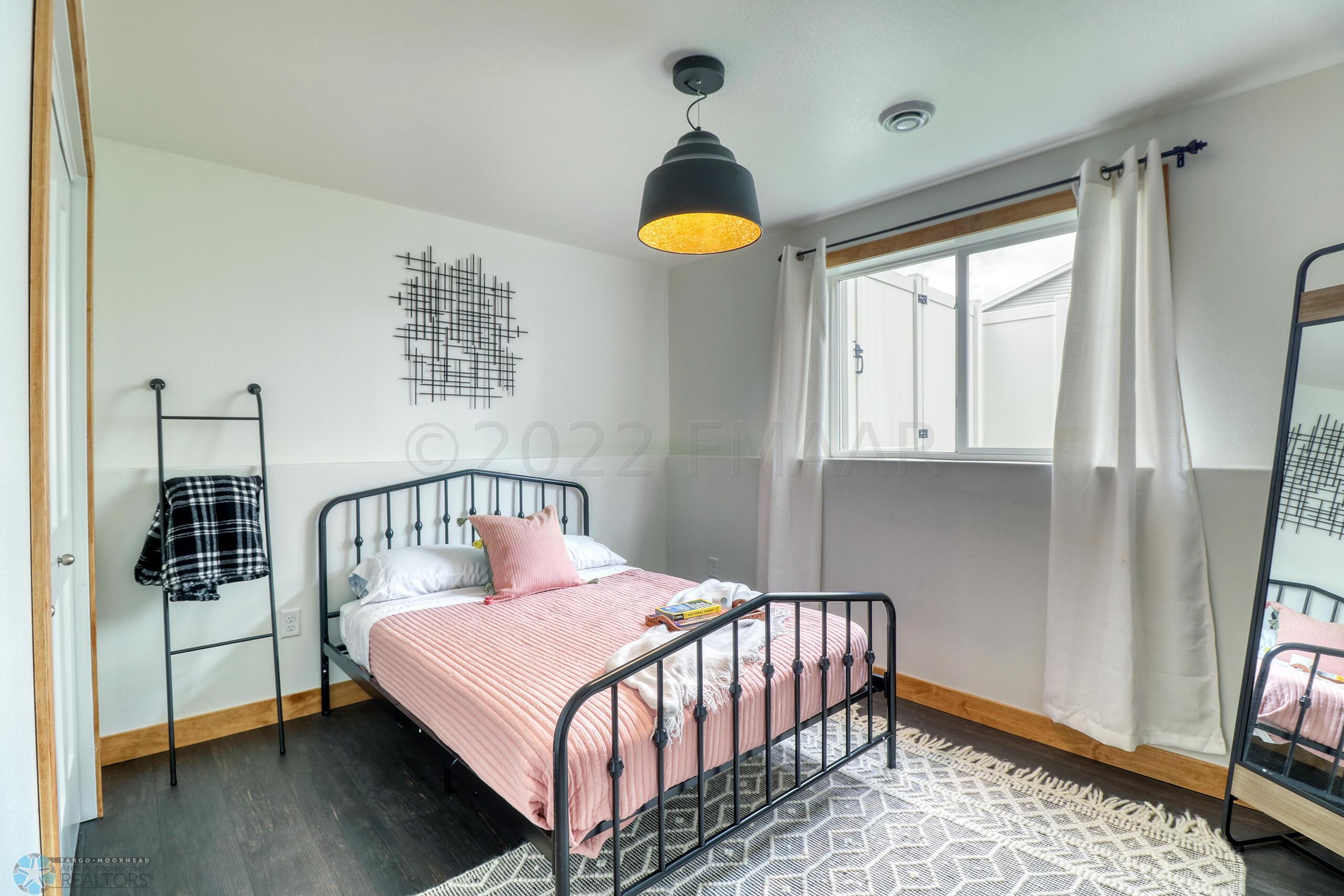 Basement Bedroom1_1