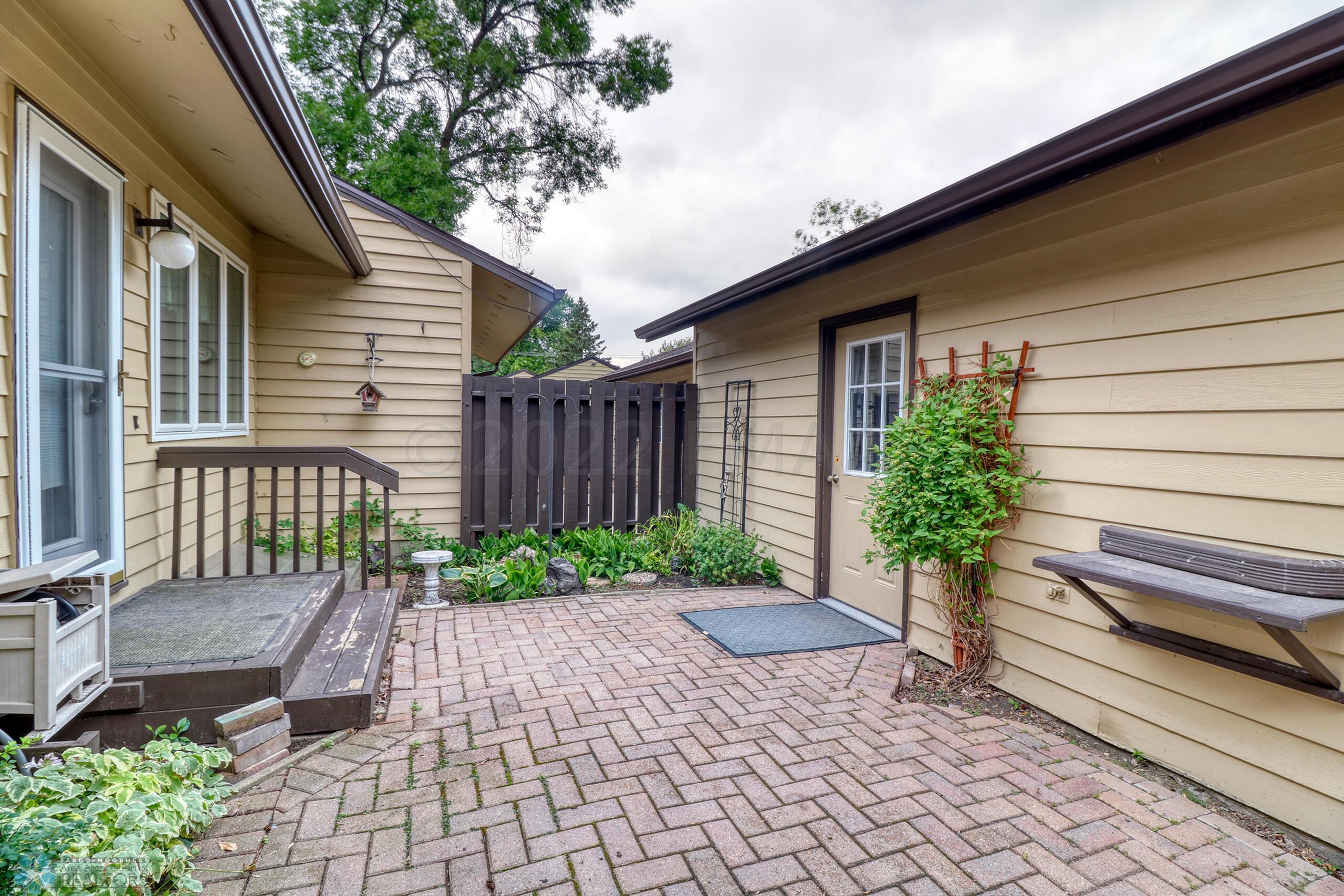 Patio1_1