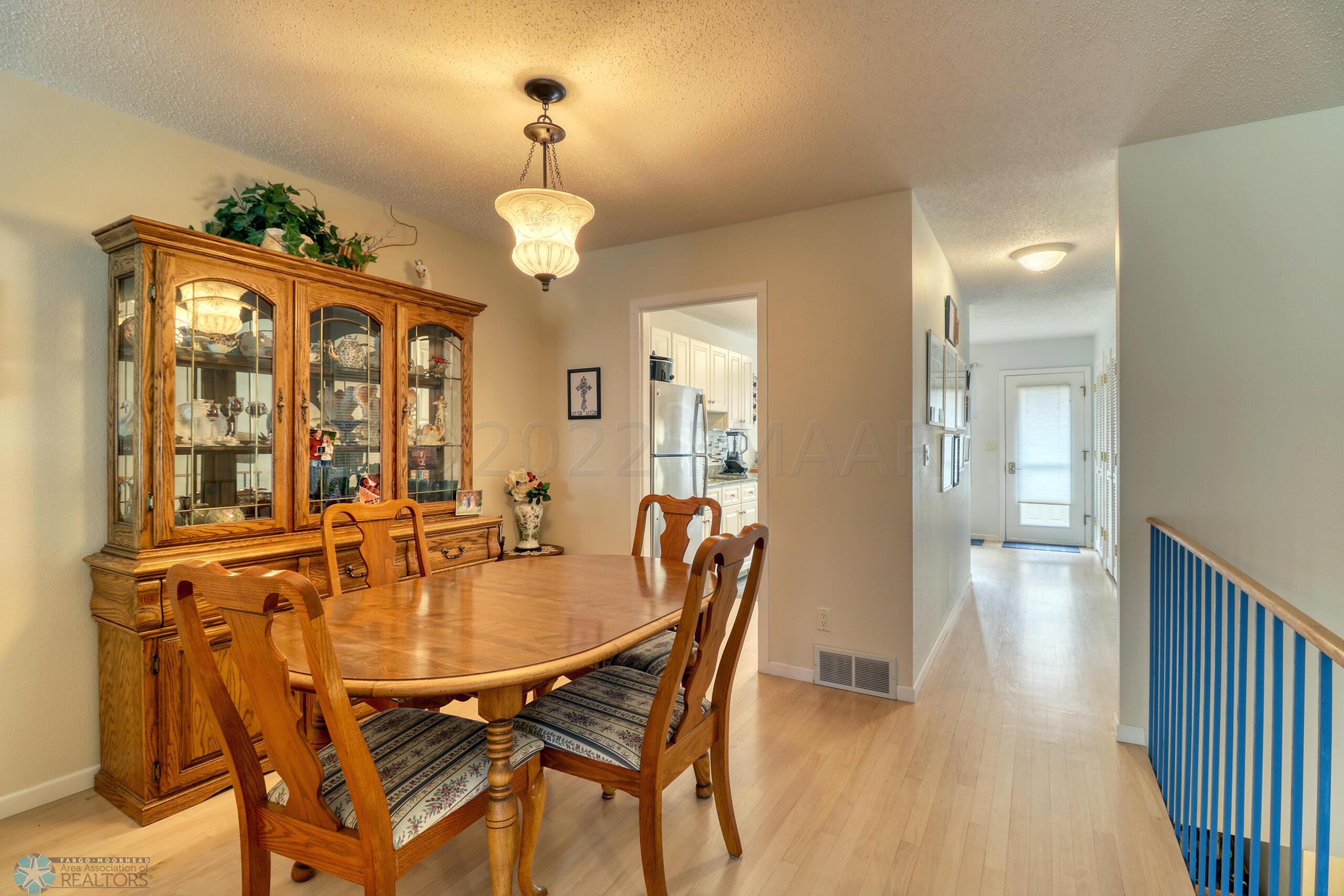Dining Area1_2